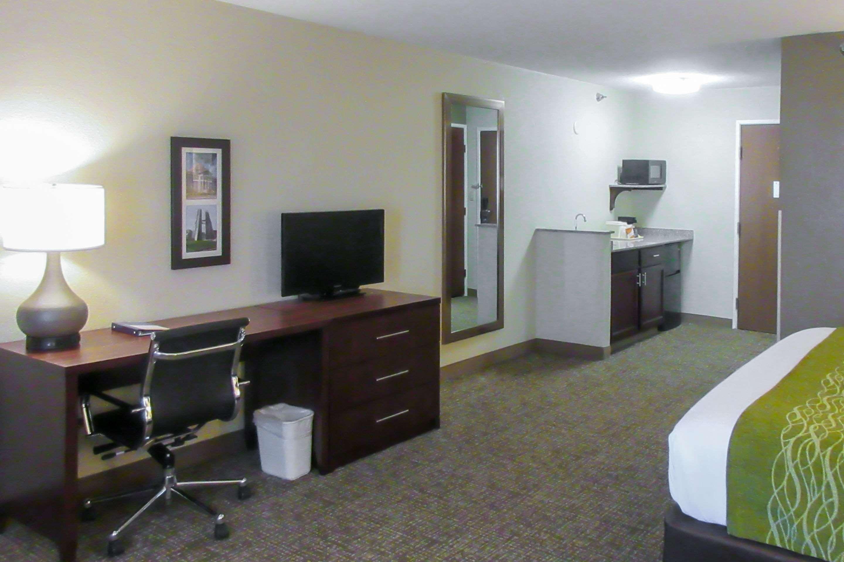 Comfort Inn&Suites Pueblo Eksteriør bilde