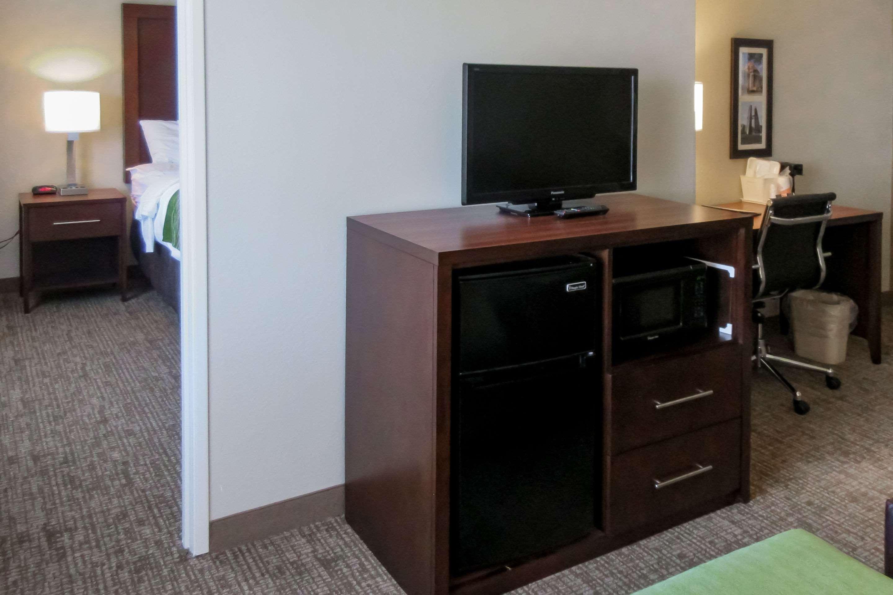 Comfort Inn&Suites Pueblo Eksteriør bilde