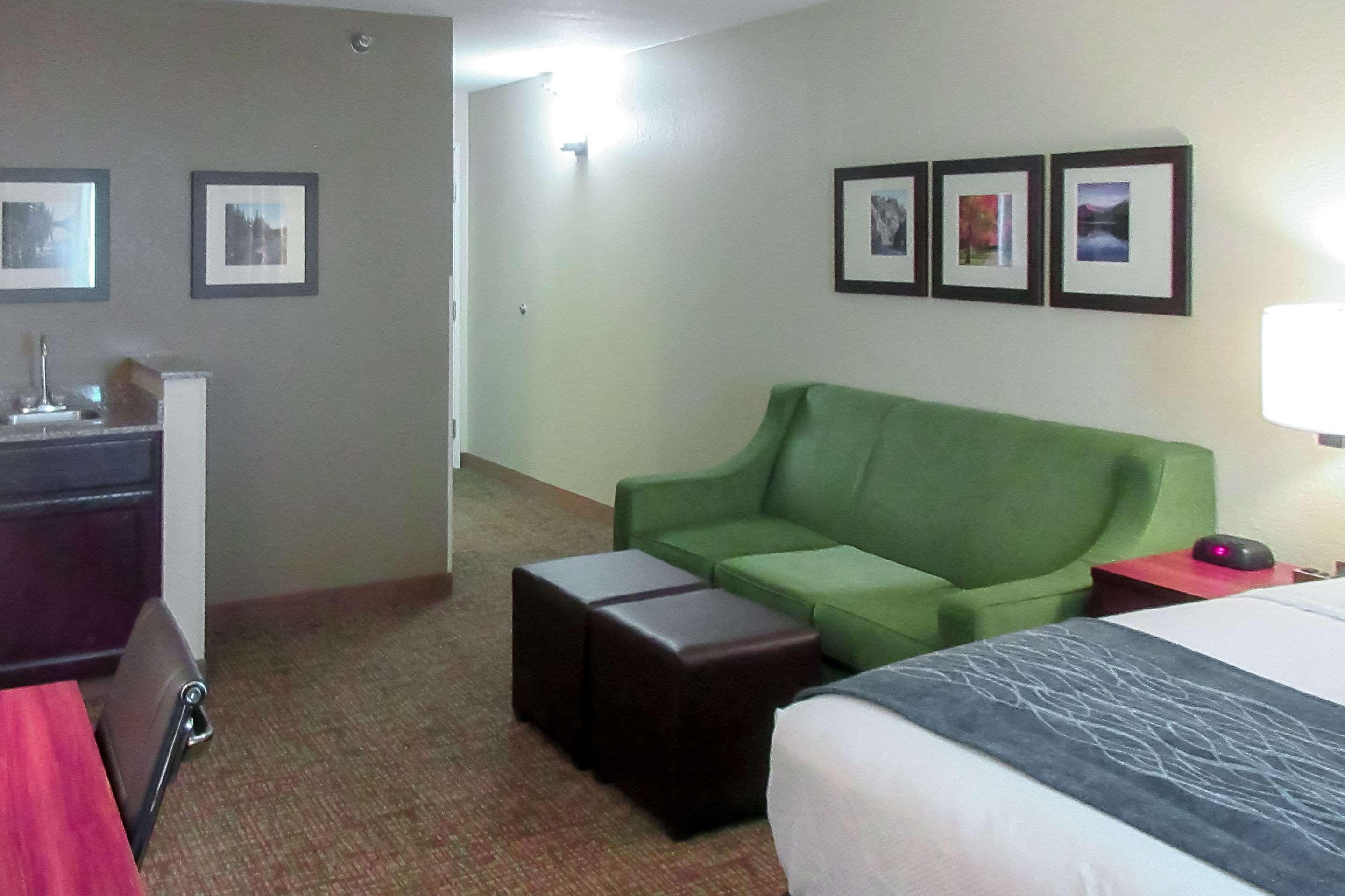 Comfort Inn&Suites Pueblo Eksteriør bilde