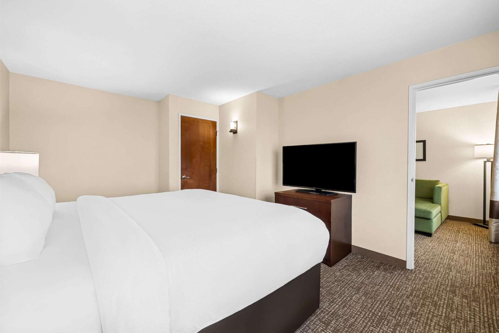 Comfort Inn&Suites Pueblo Eksteriør bilde