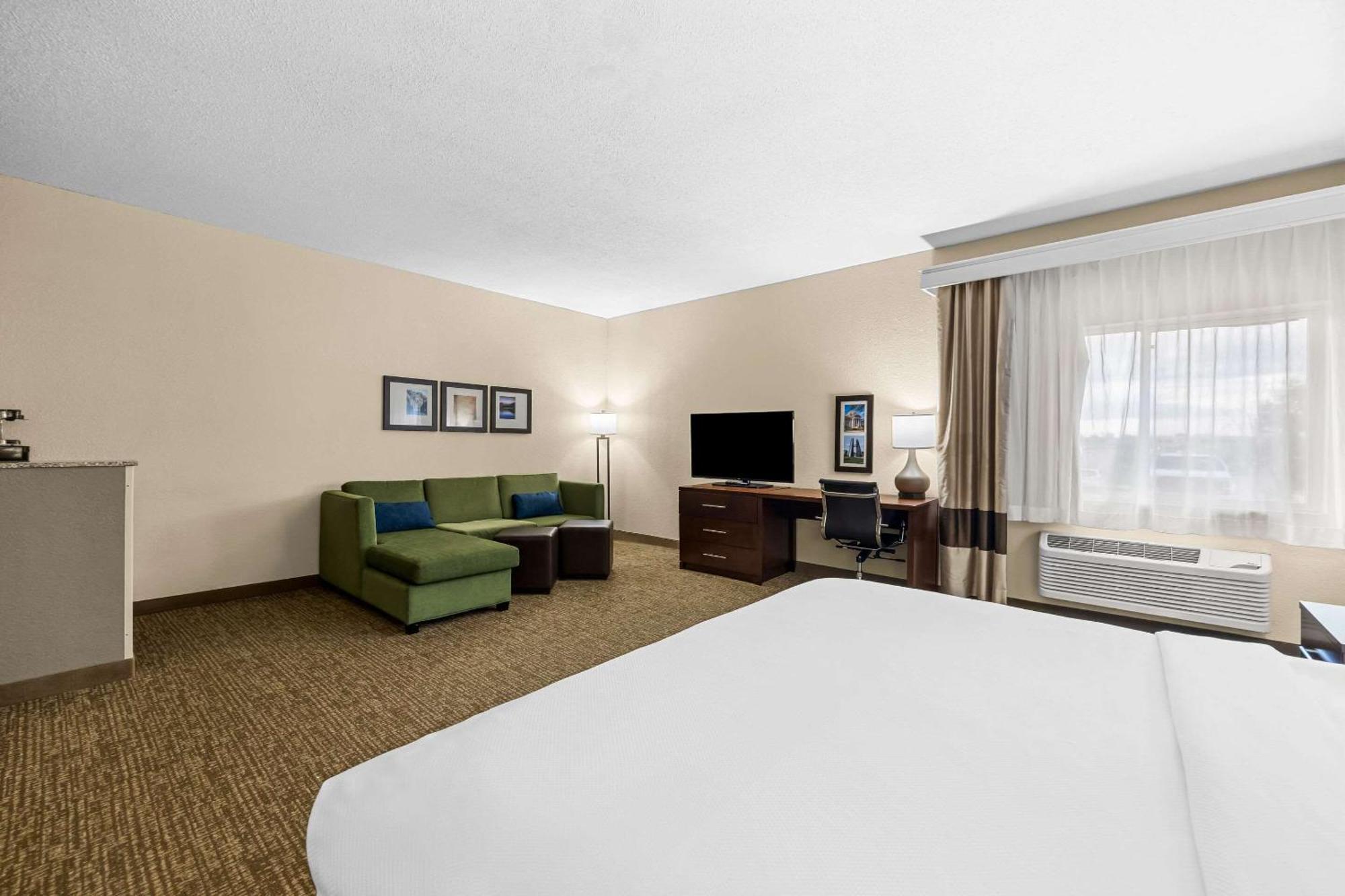 Comfort Inn&Suites Pueblo Eksteriør bilde