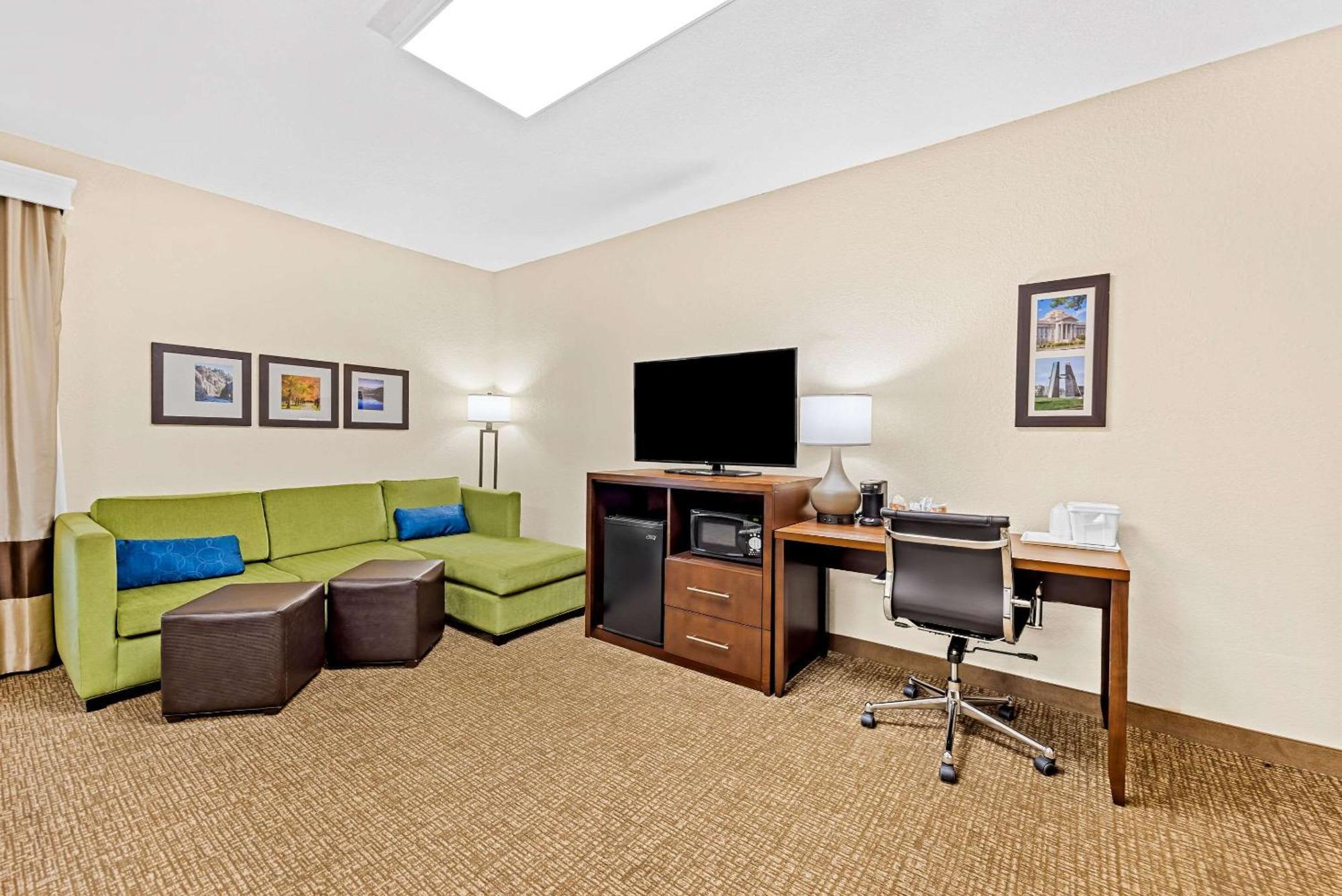 Comfort Inn&Suites Pueblo Eksteriør bilde